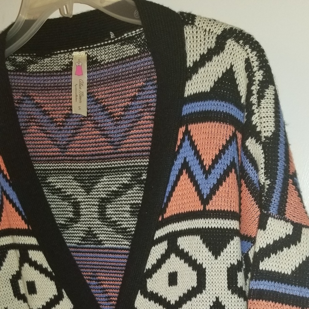 Aztec Cardigan - Picture 2 of 4